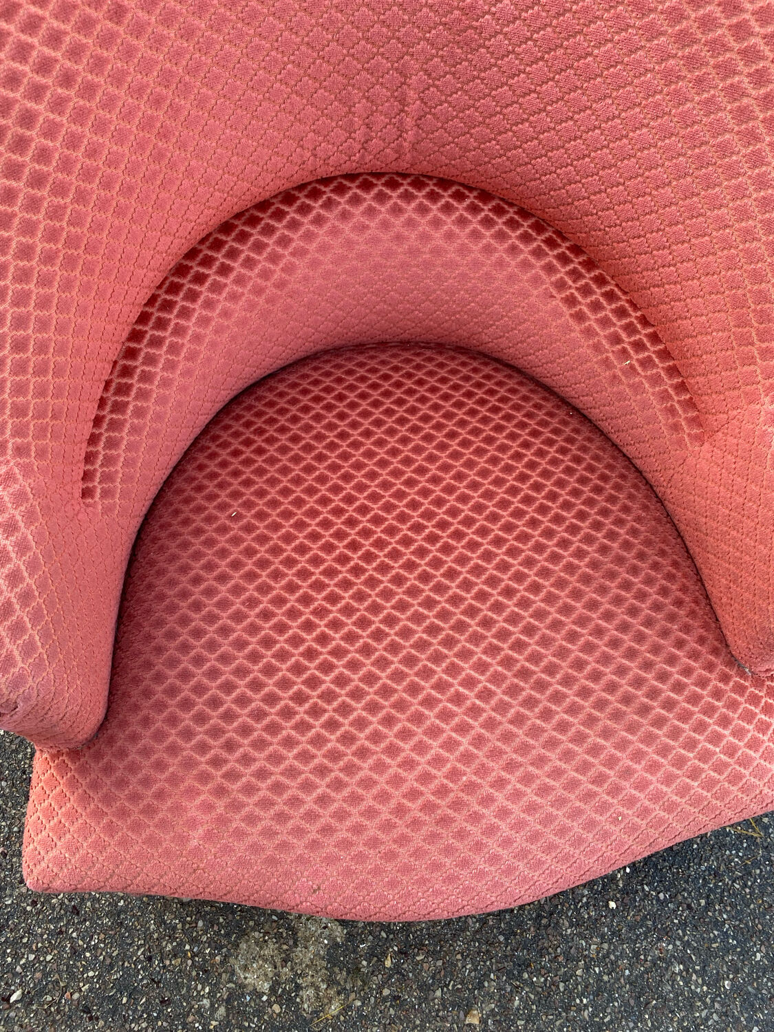 Toad armchair in pink velvet