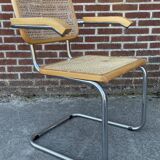Cesca chair B64 with armrests by Marcel Breuer Design