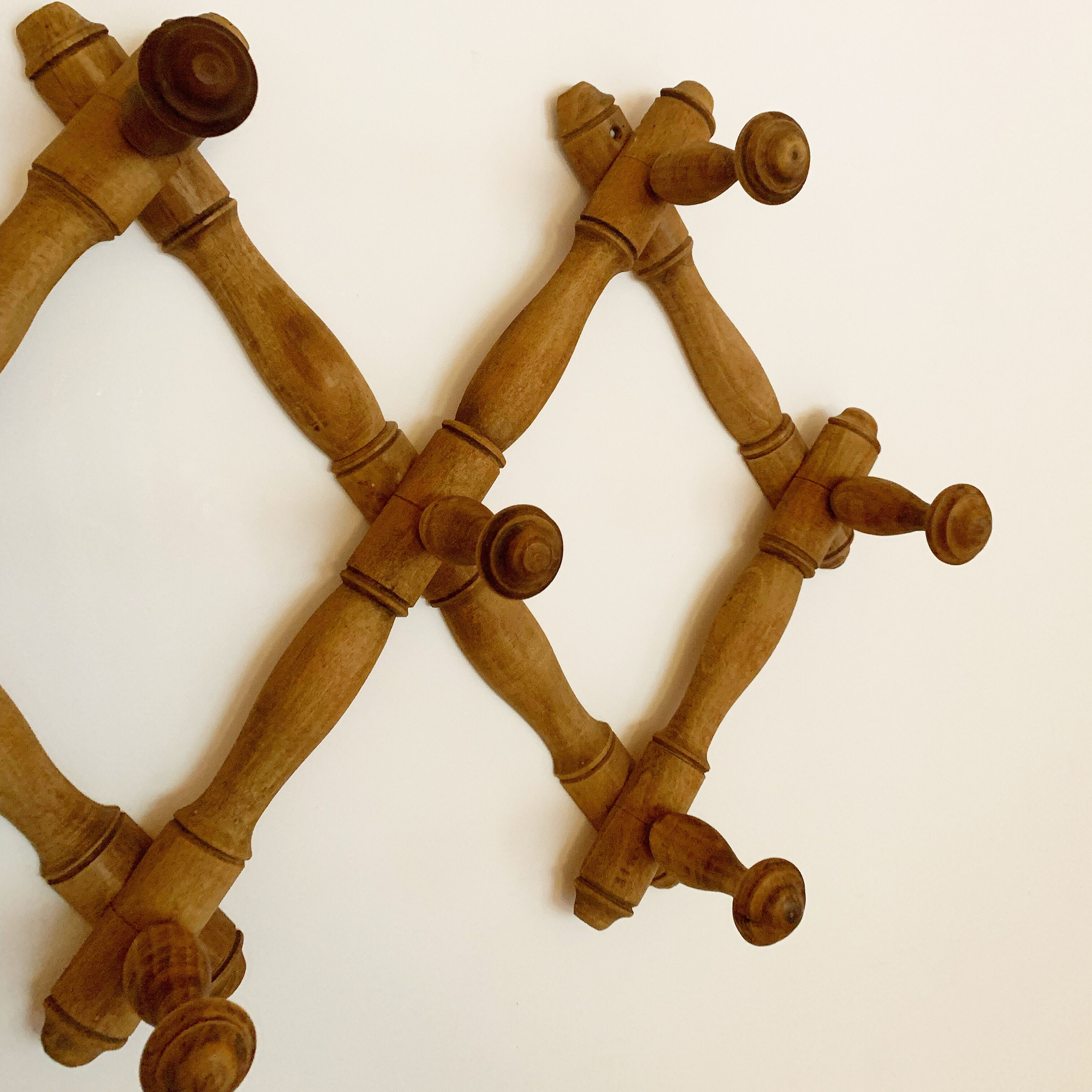 Wall coat rack with 10 hooks