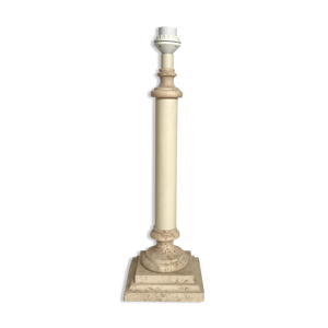 Pied de lampe en pierre le dauphin