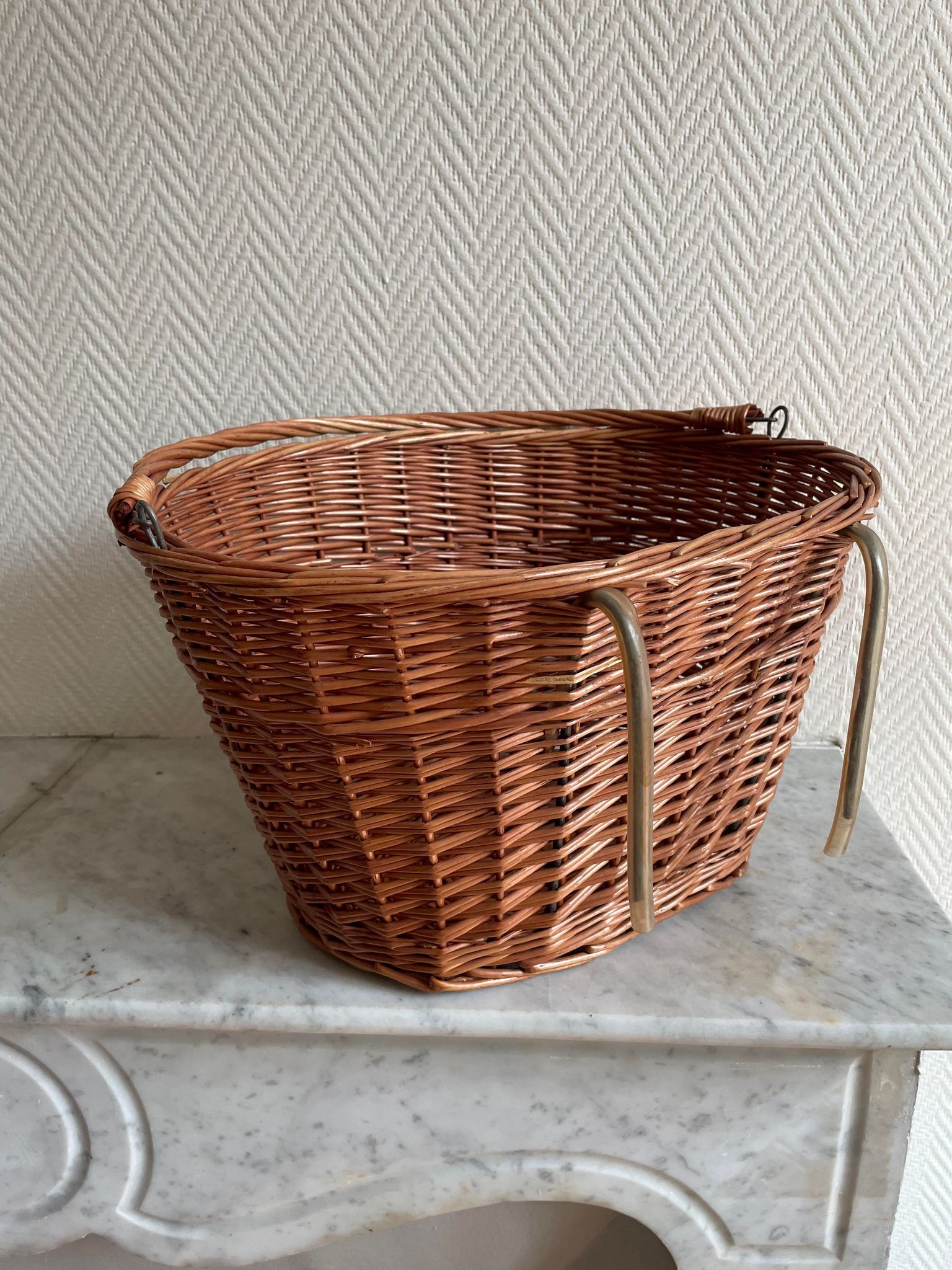 Panier à vélo AMIGO avec couvercle - 10 litres - Osier - Marron foncé