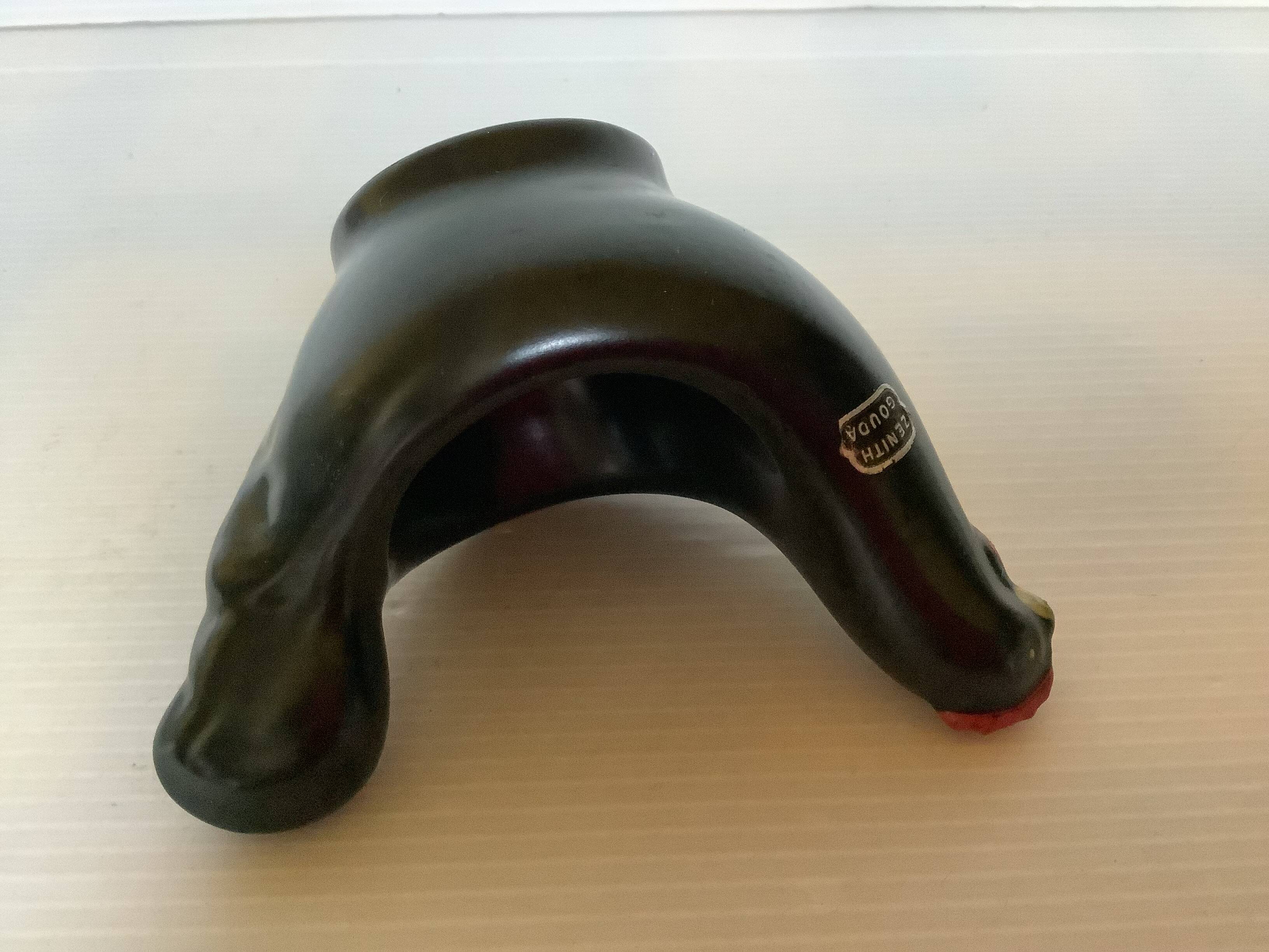 Egg cup hen gouda zenith zoomorphic