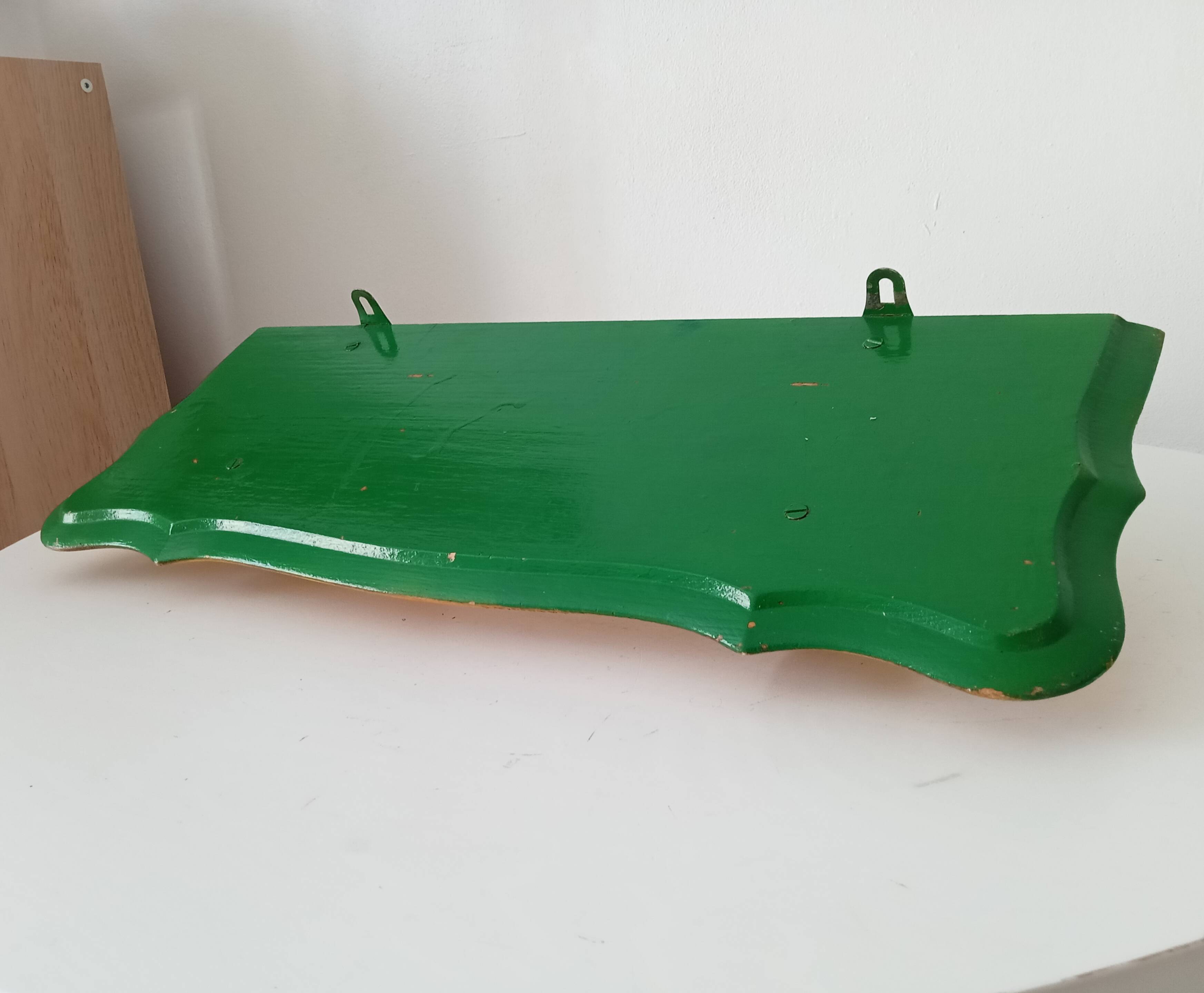 Antique wall shelf in Provençal style