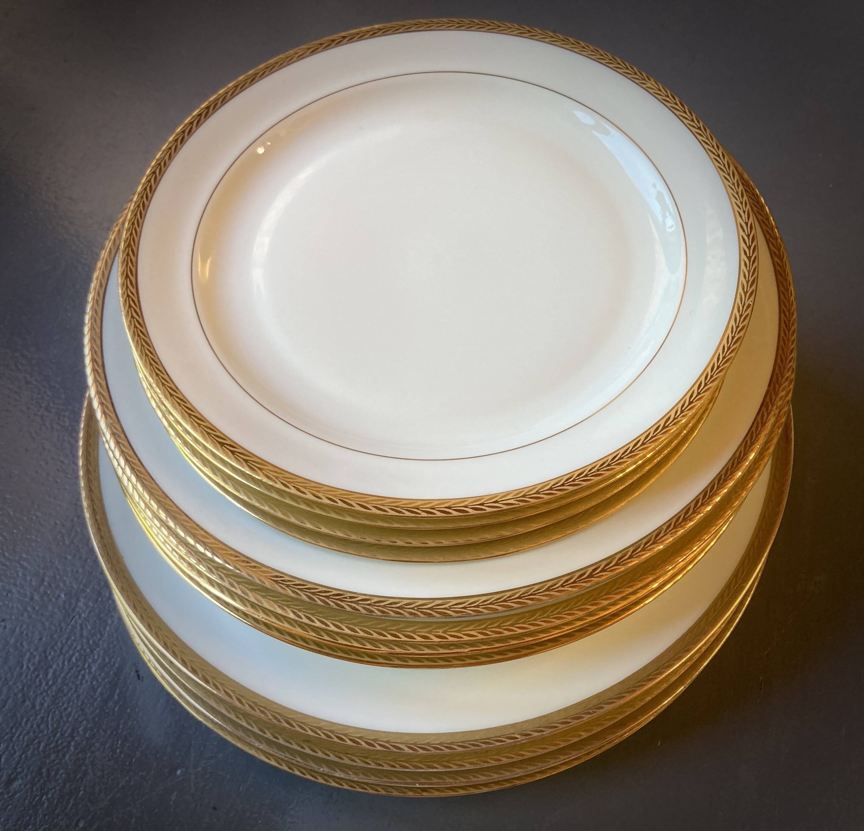 Limoges Porcelain Maison Ternet 12 pieces