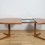 Mid-century round extendable teak dining table from McIntosh, United Kingdom, 1960s