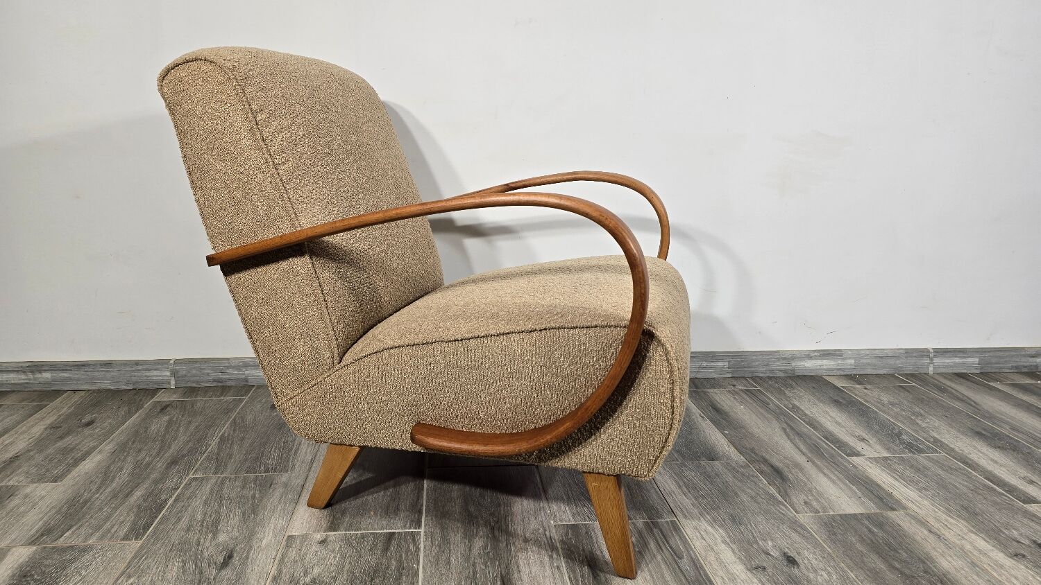 Art Deco Lounge Chair by Jindrich Halabala, 1940s