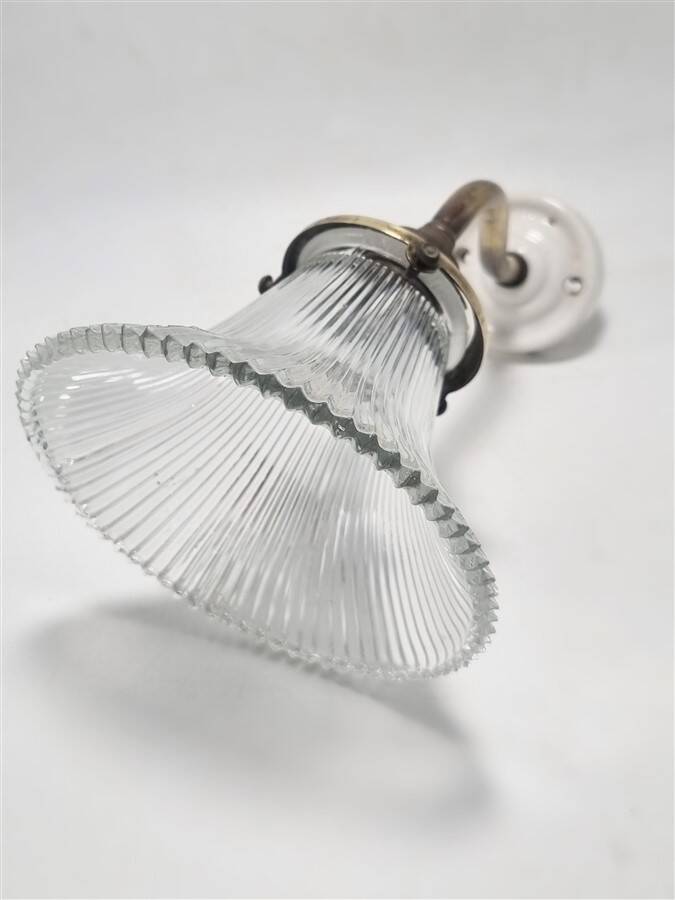 Holophane wall light