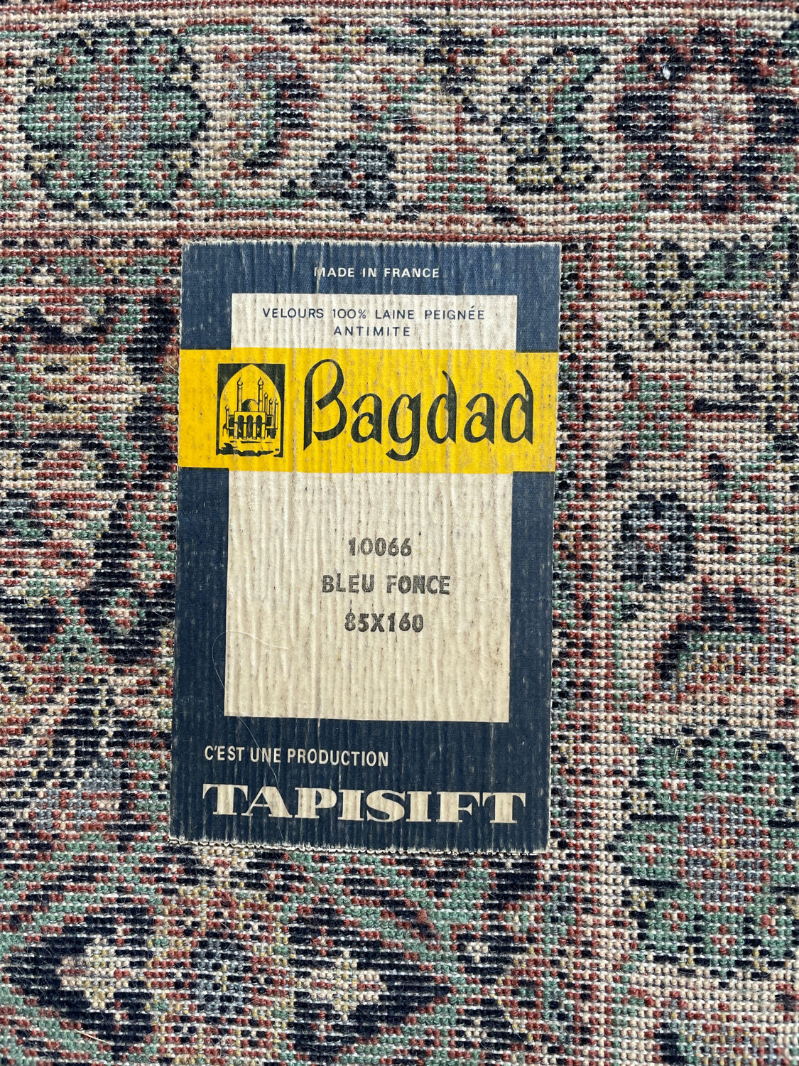 Set of Two Bed Descents