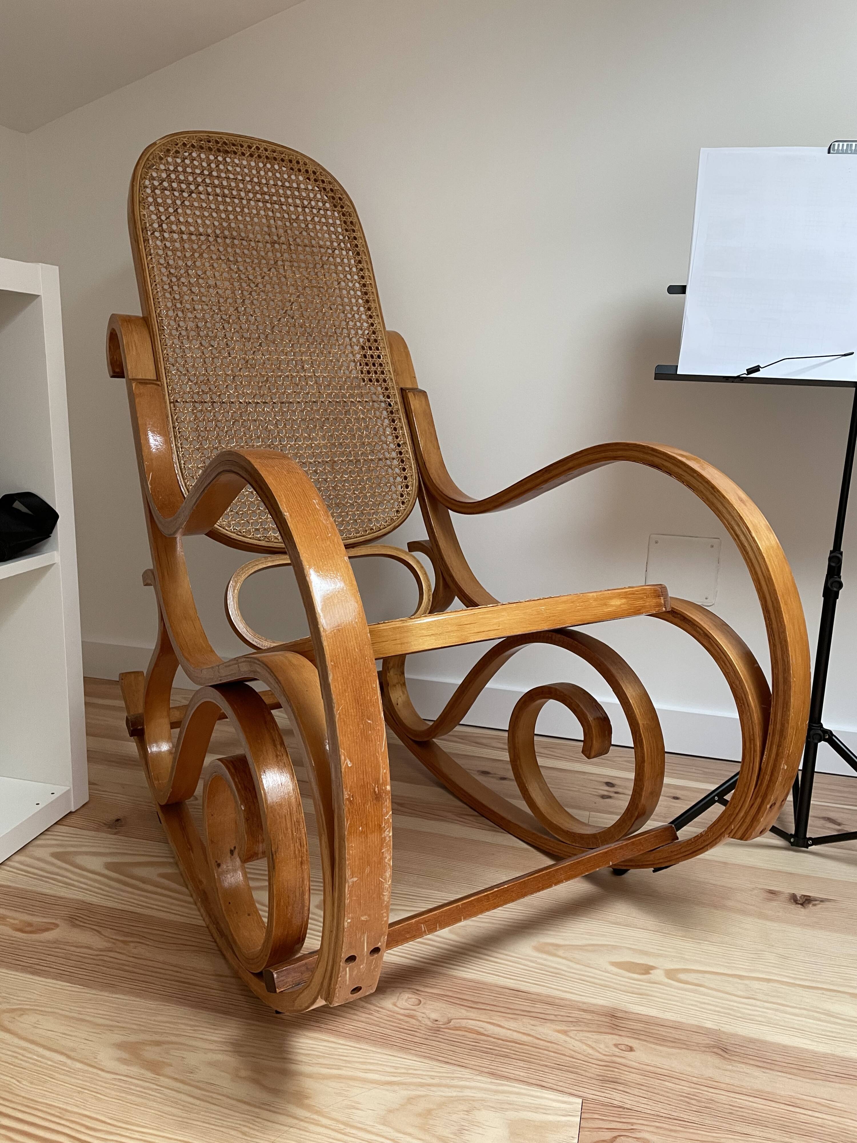 Rocking chair