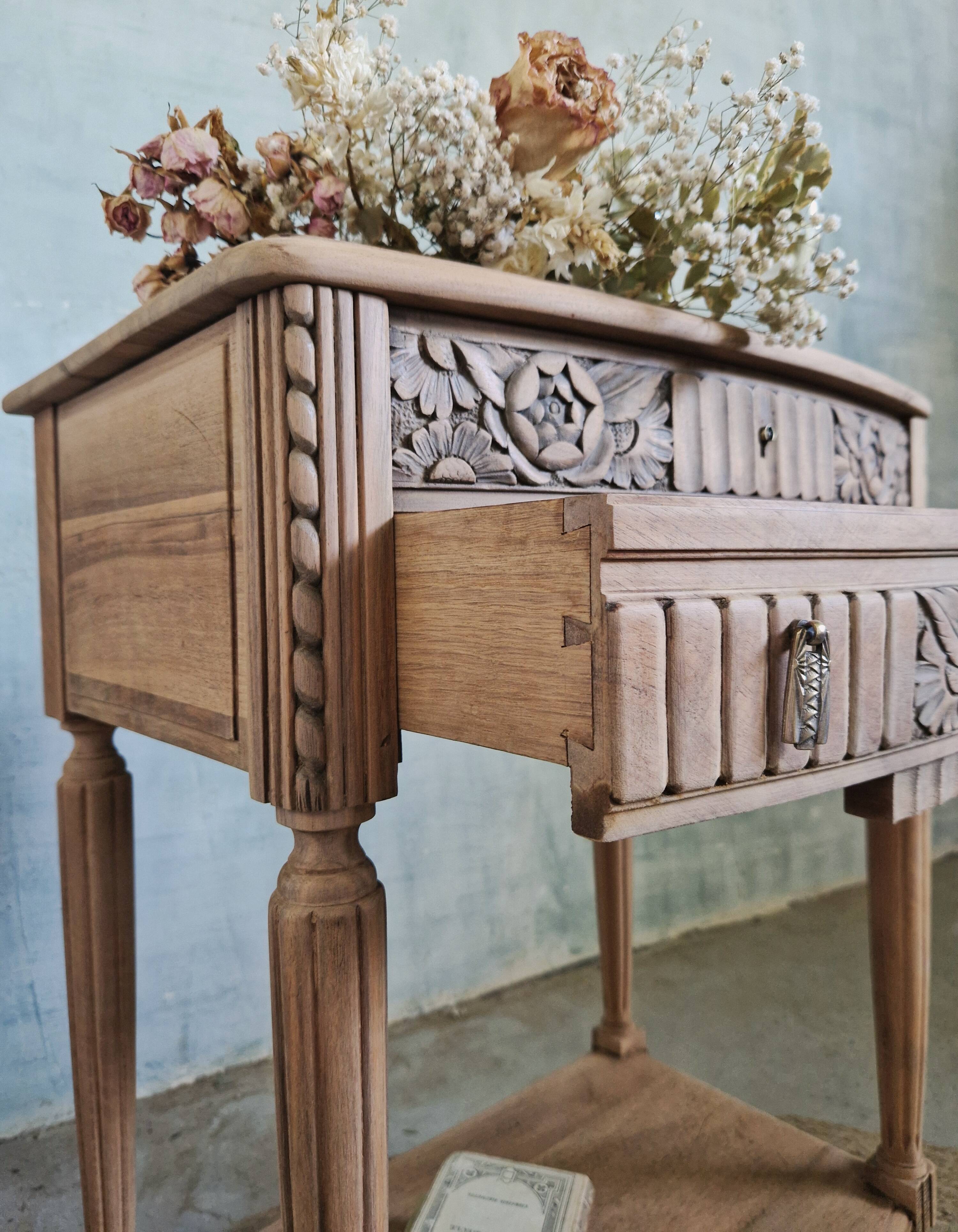 Beautiful Art Deco dressing table