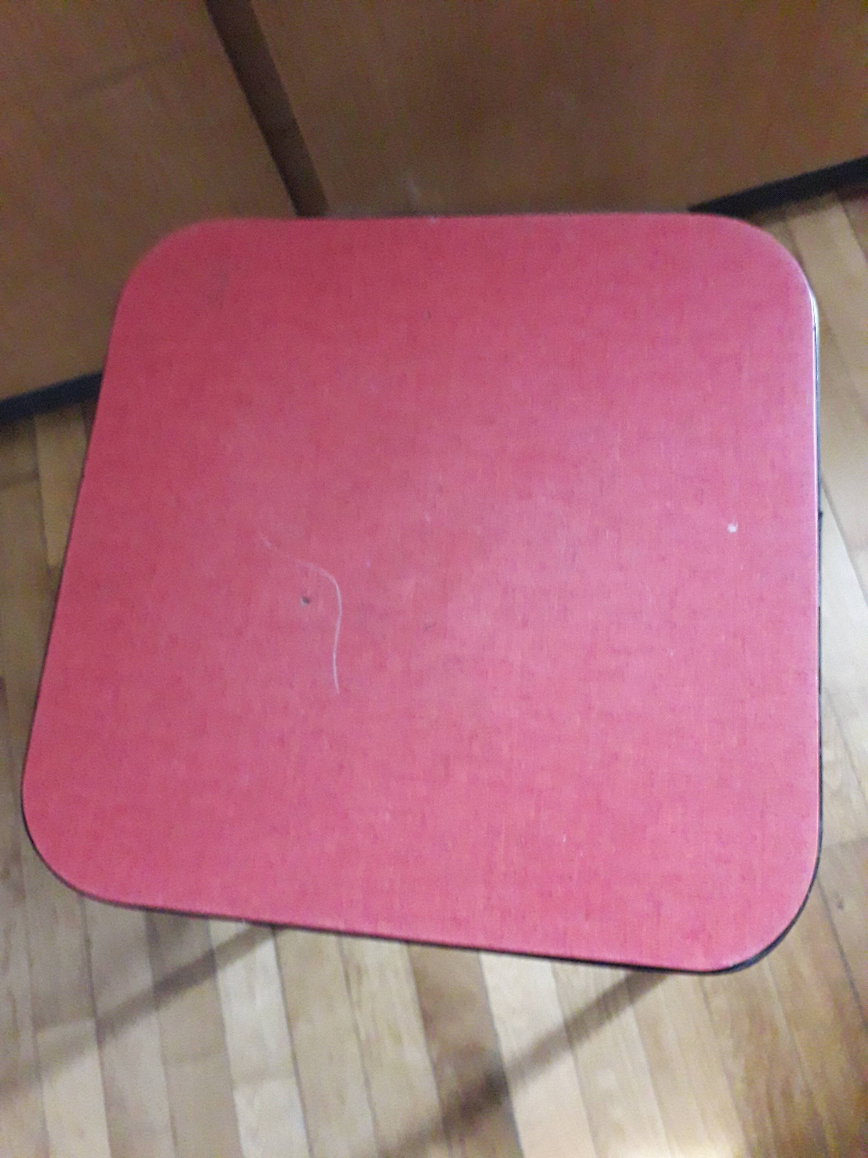 Walking walking sitting in formica