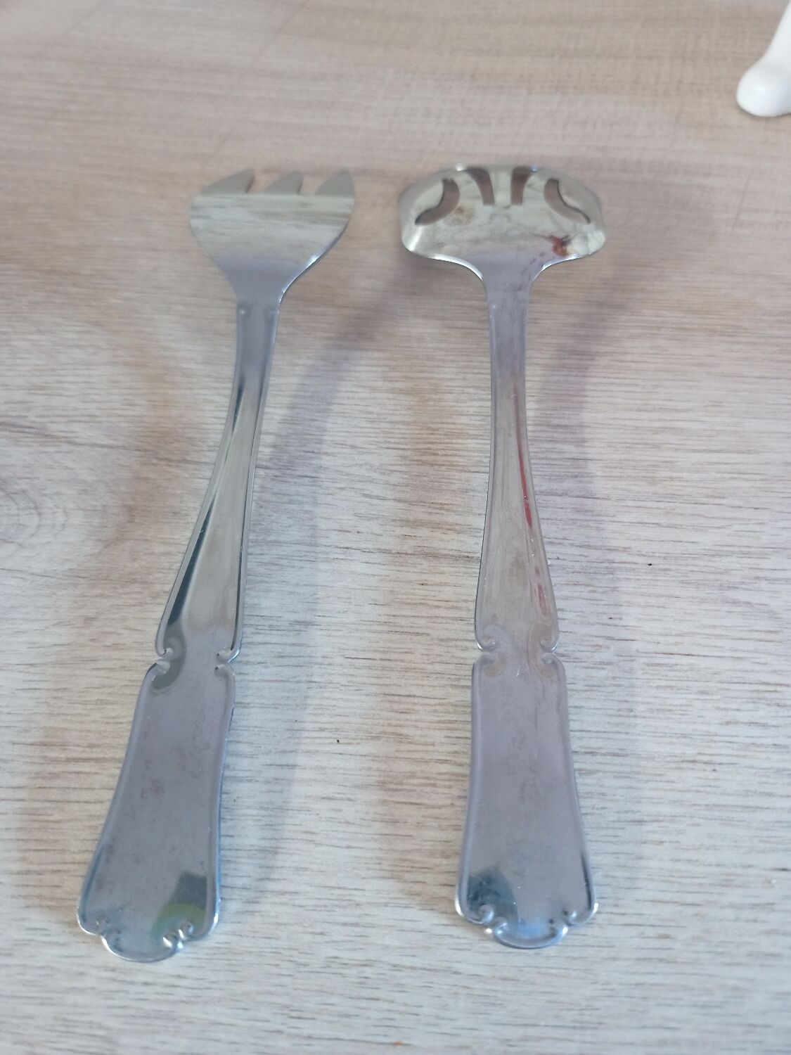 Cutlery for petit fours