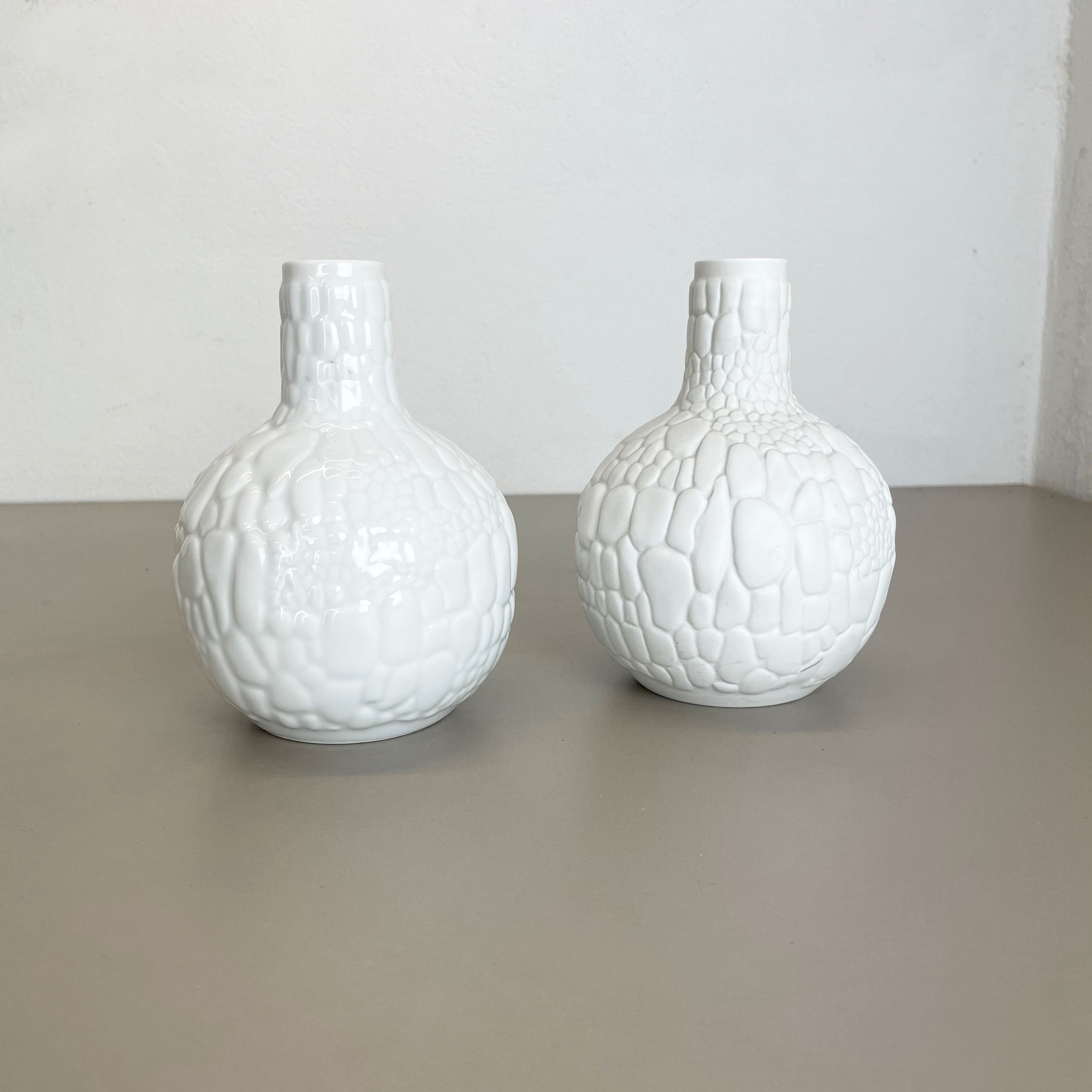 Set of 2 Original OP Art Biscuit Porcelain Vases by AK Kaiser, Germany, 1970s
