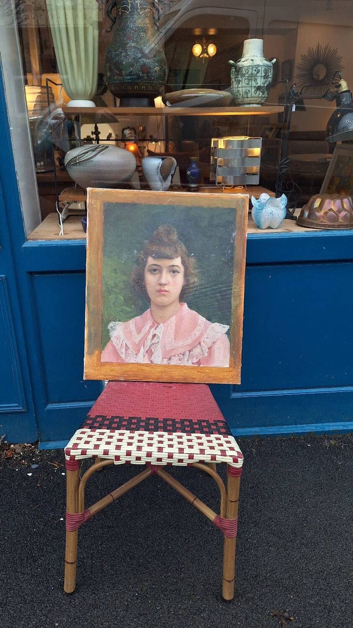 Portrait of a young bourgeois woman on canvas.