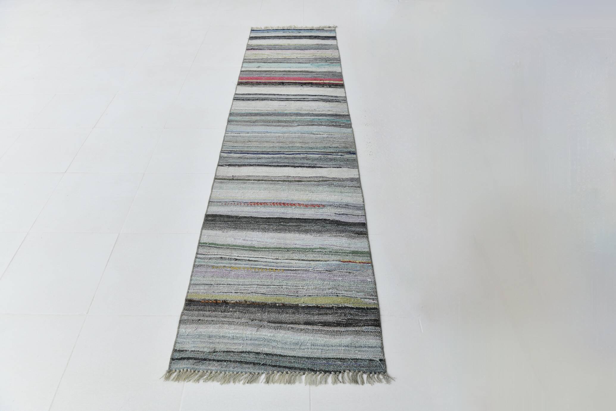 2x10 Rug For Hallway Vintage Kilim Runner Rug, 71x297Cm