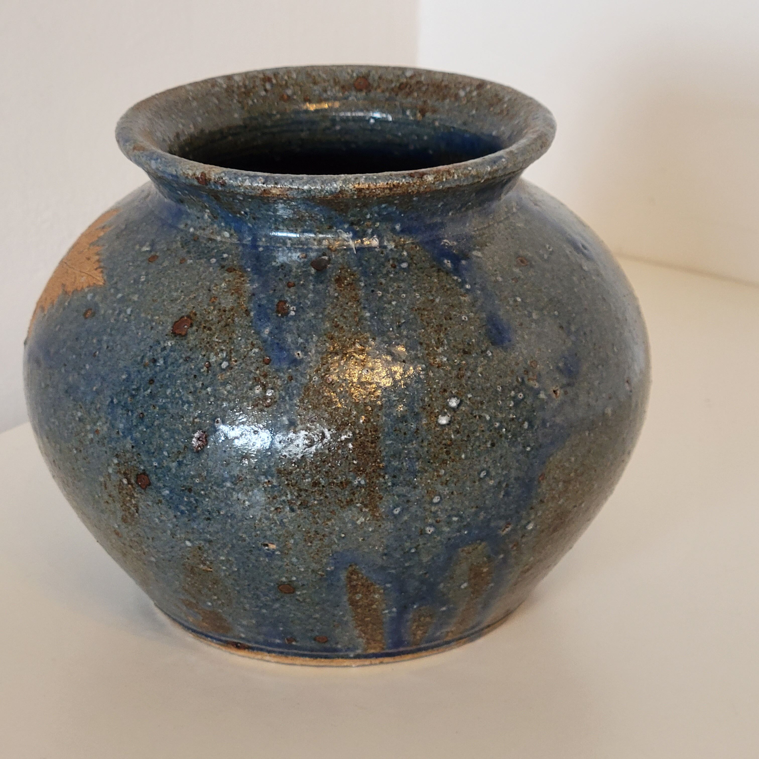 Sandstone vase decorated with oak leaf, ceramic by Alain Blanchard
