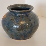 Sandstone vase decorated with oak leaf, ceramic by Alain Blanchard