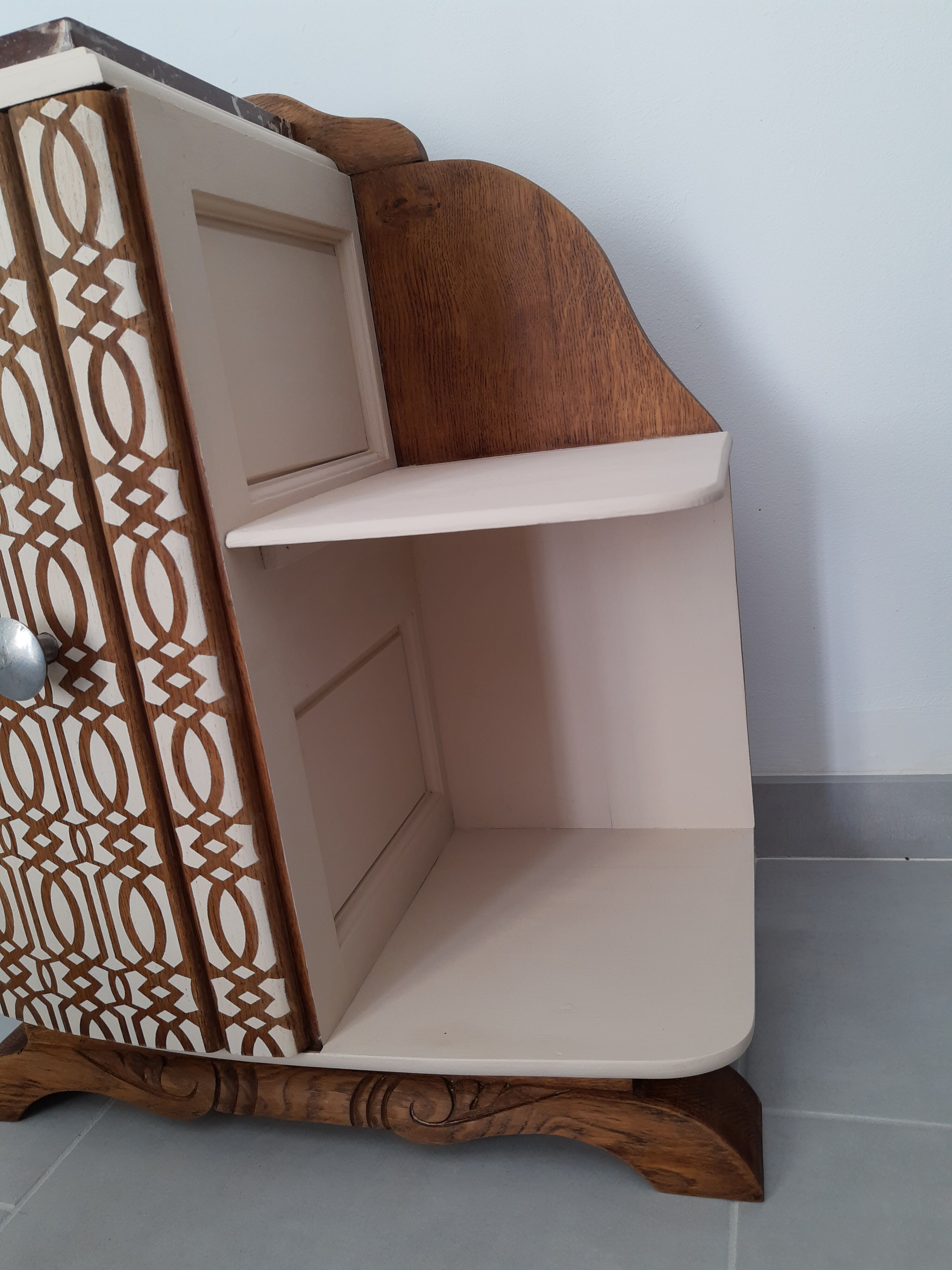 30s bedside table redesigned