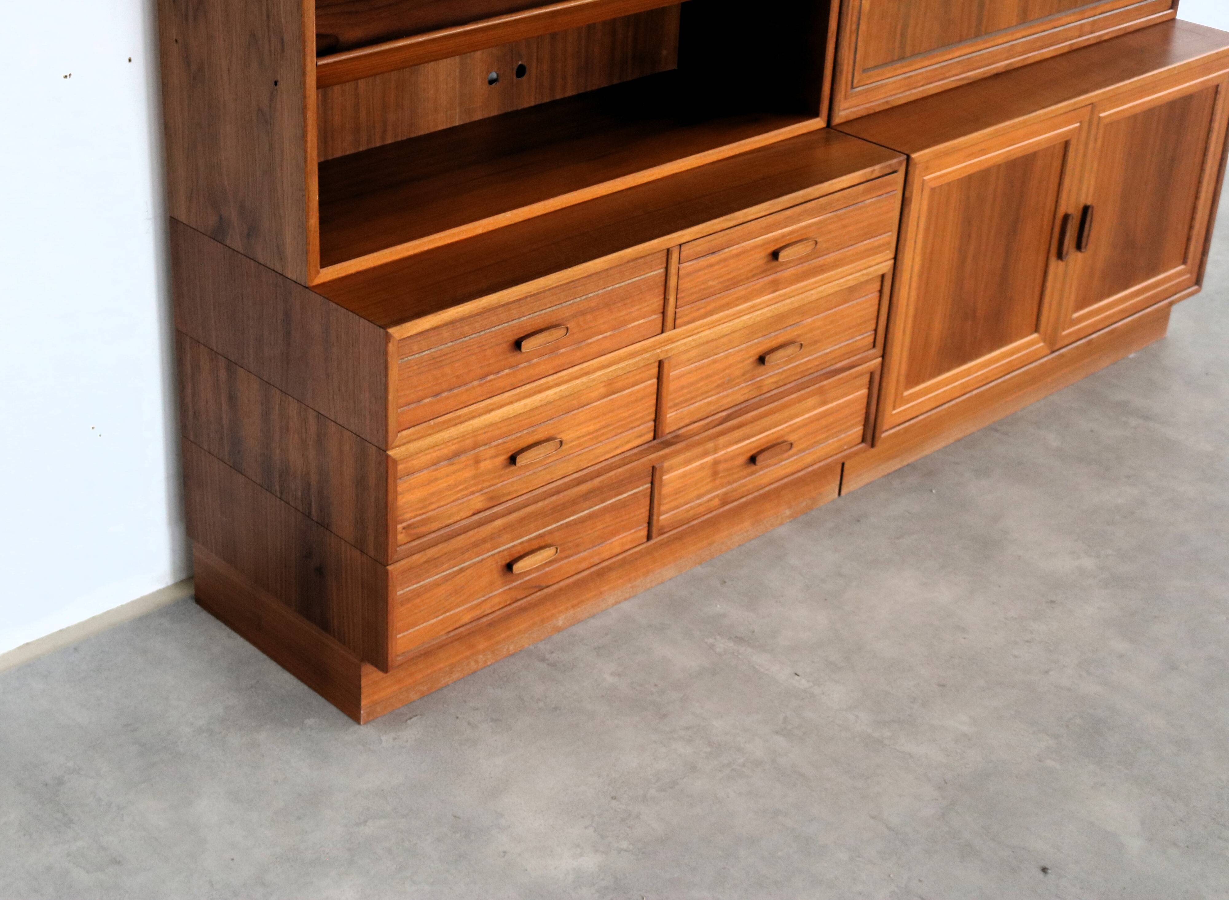 Vintage wall unit | wall cabinet | 1960s | modular