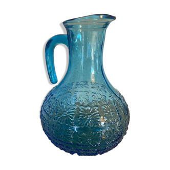 Pichet en verre bleu vintage