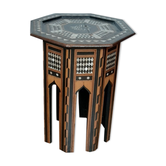 Octagonal pedestal in marquetry