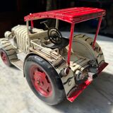 Tracteur zébré ancien en métal