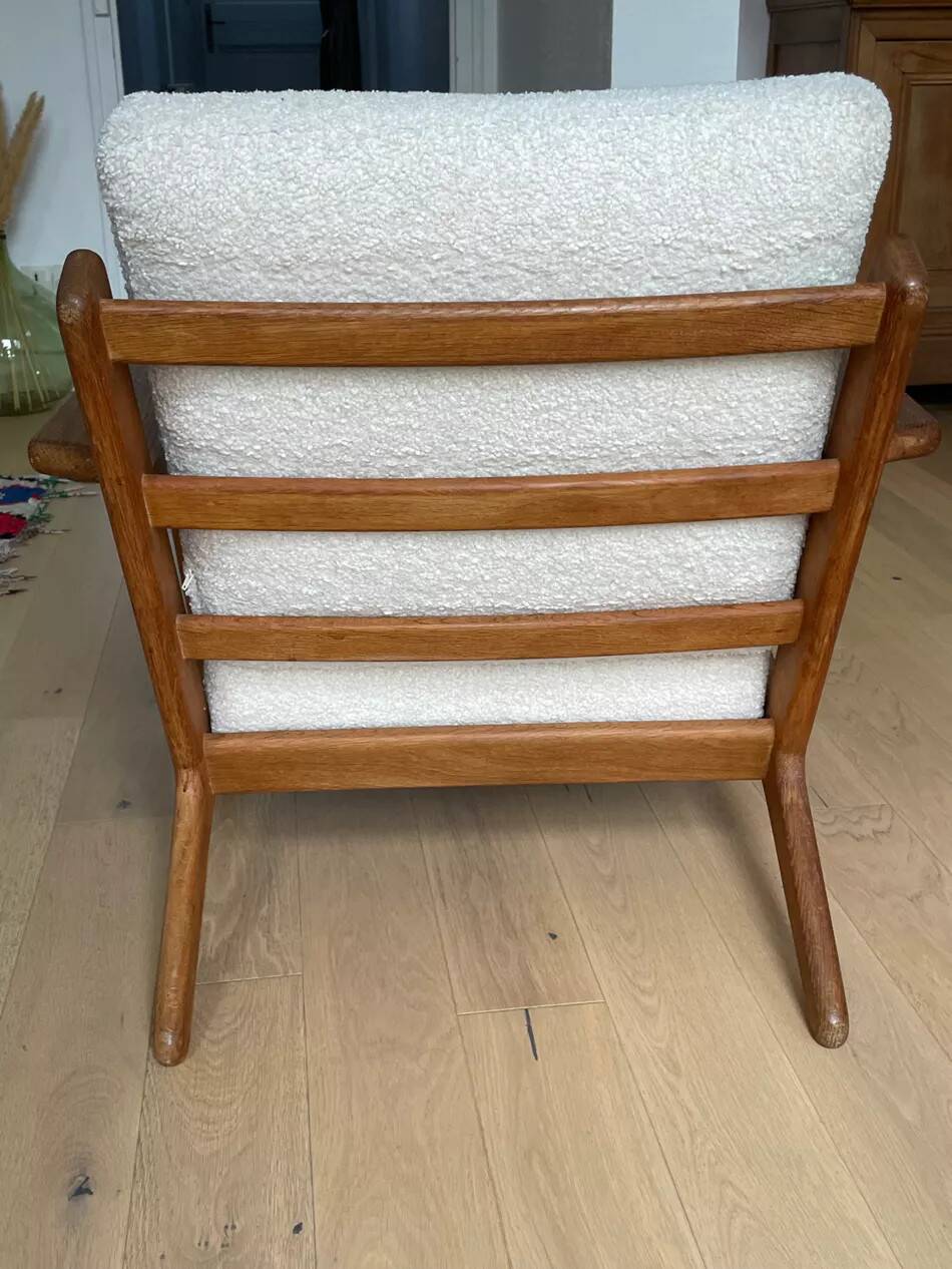 GE290 armchair by Hans Wegner