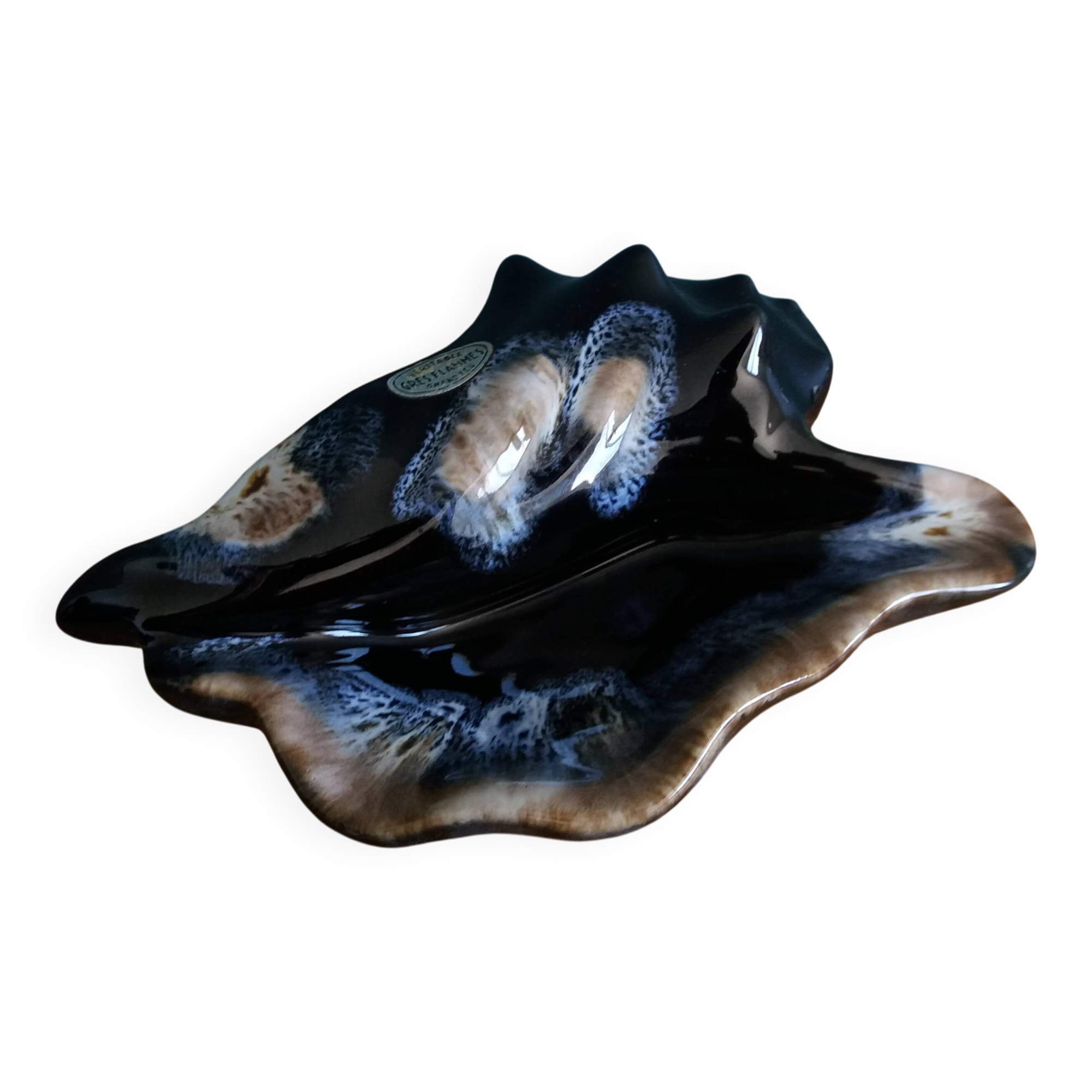 Flamed stoneware shell ashtray in Vallauris style