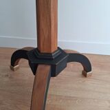 Pedestal table