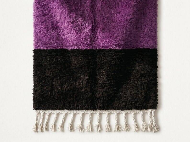 Handmade Moroccan rug 250cm x 150cm