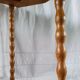 Table pieds tournés