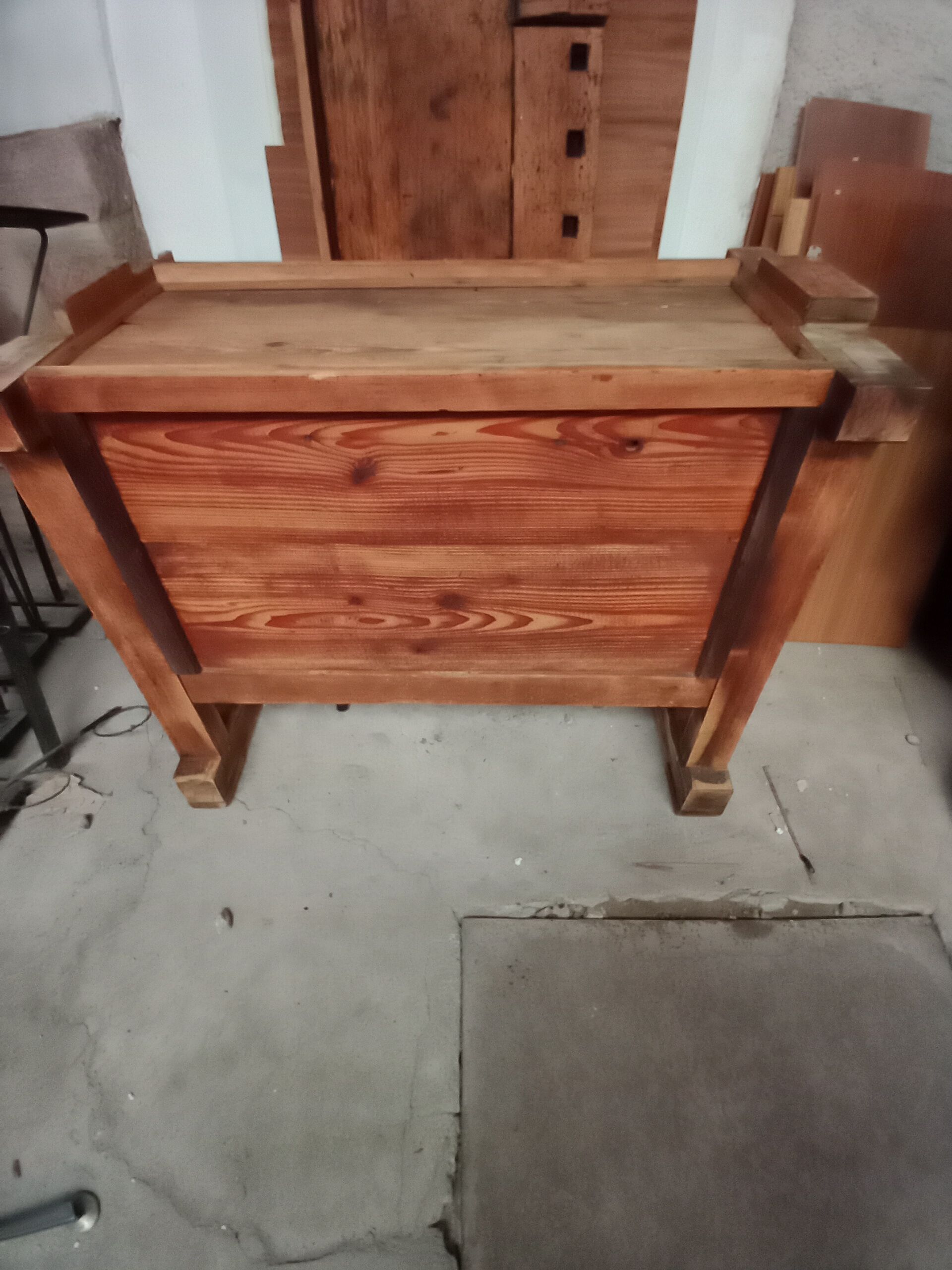Carpenter workbench
