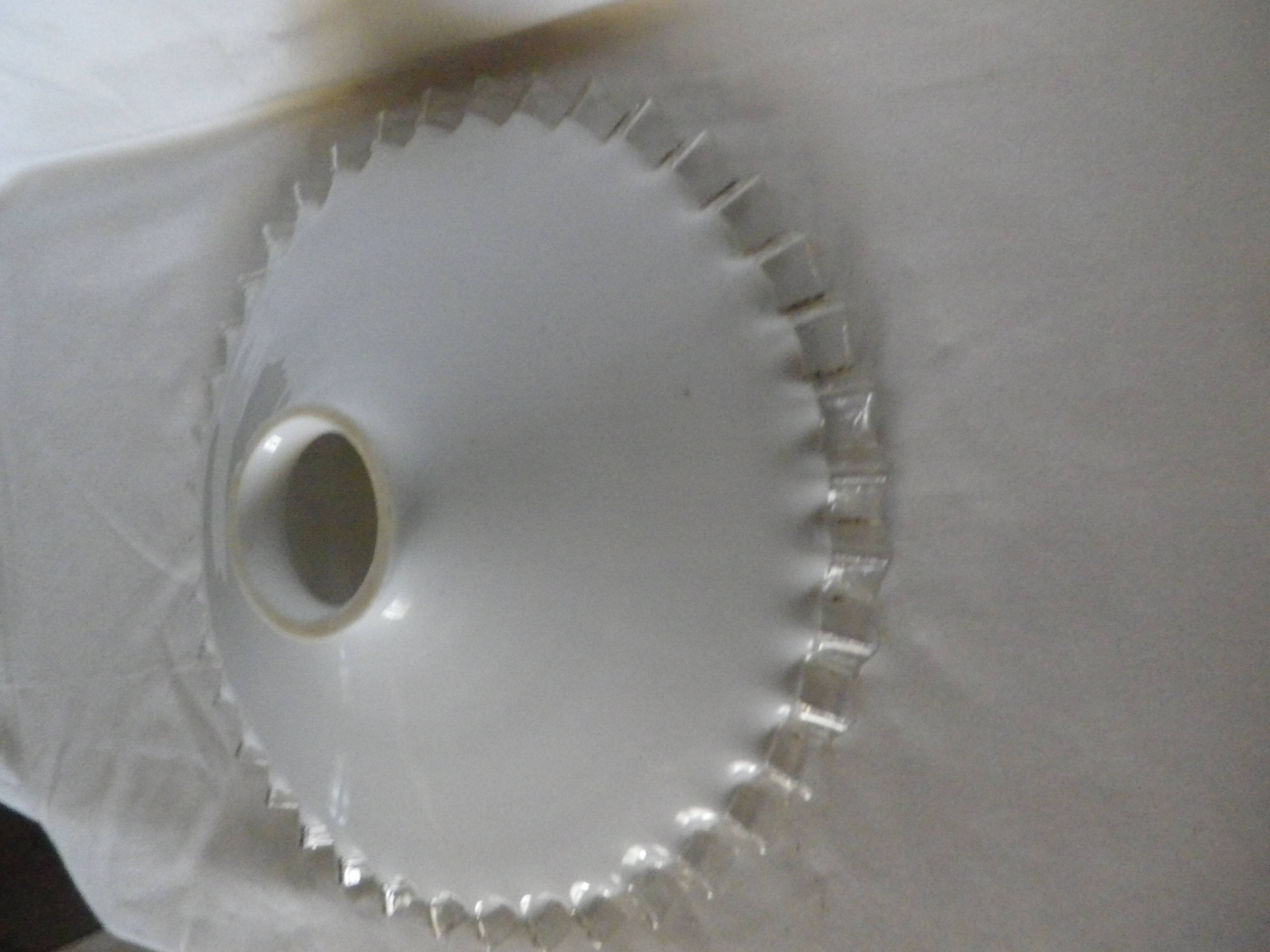 white serrated opaline