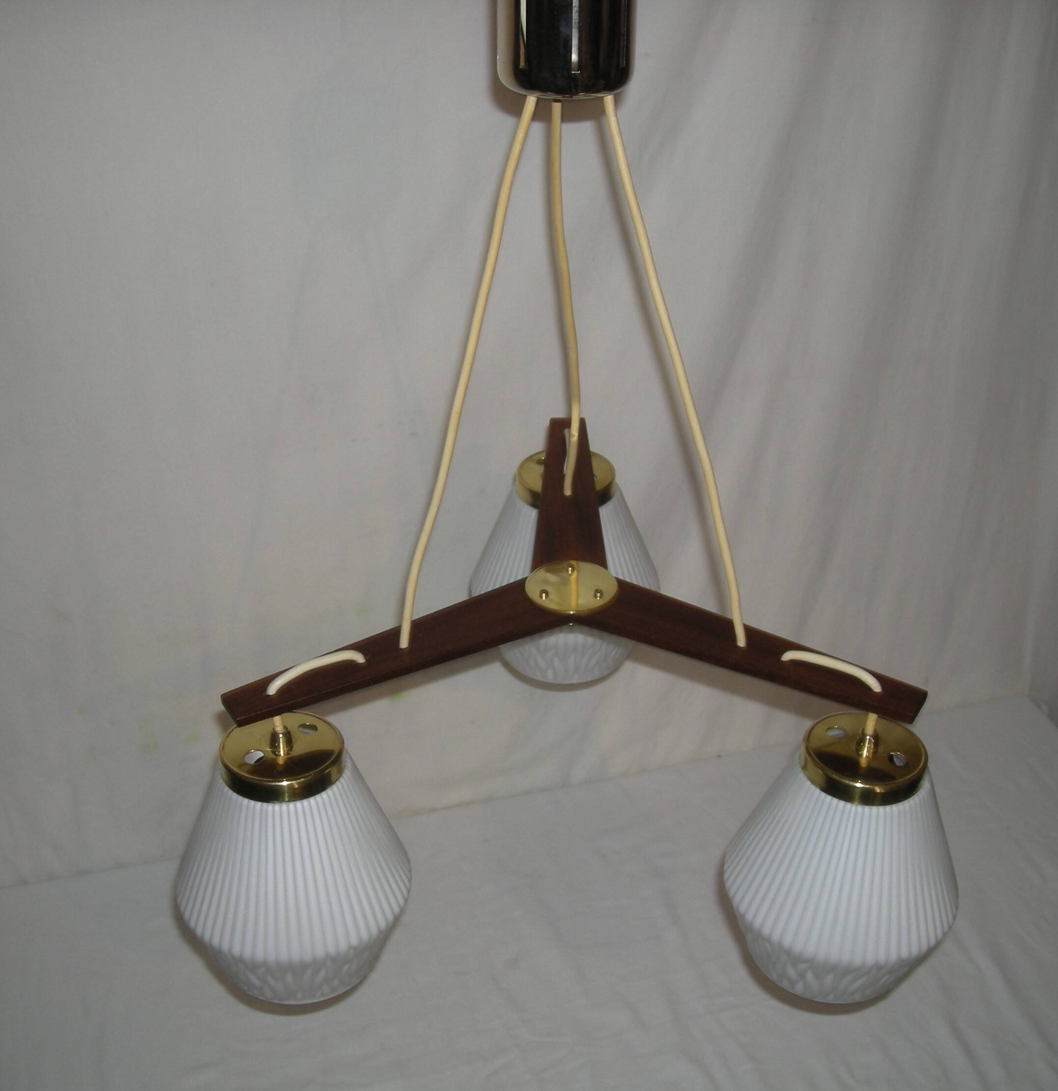 Suspension style scandinave des années 60
