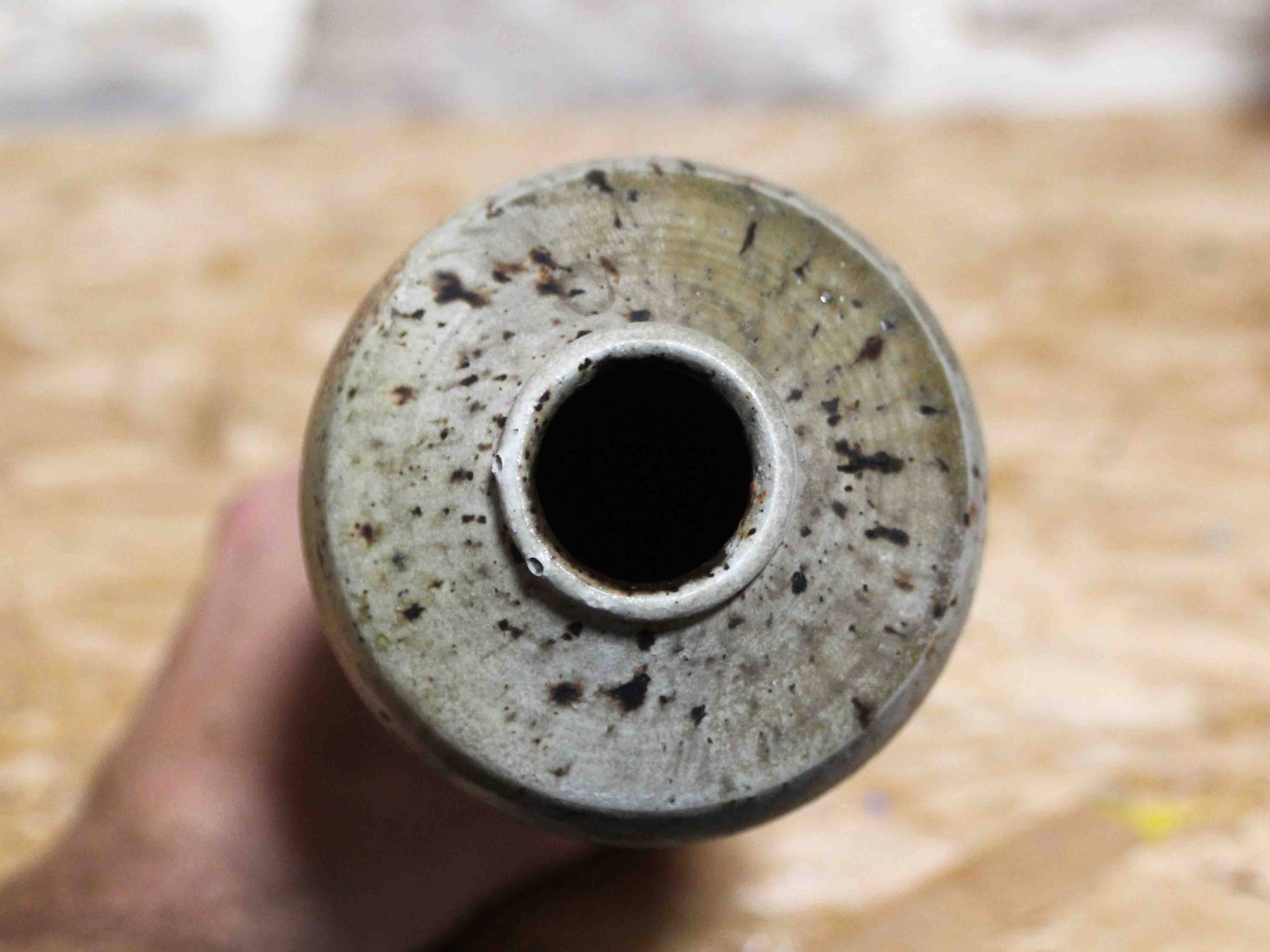 Partially glazed stoneware vase by François Gueneau