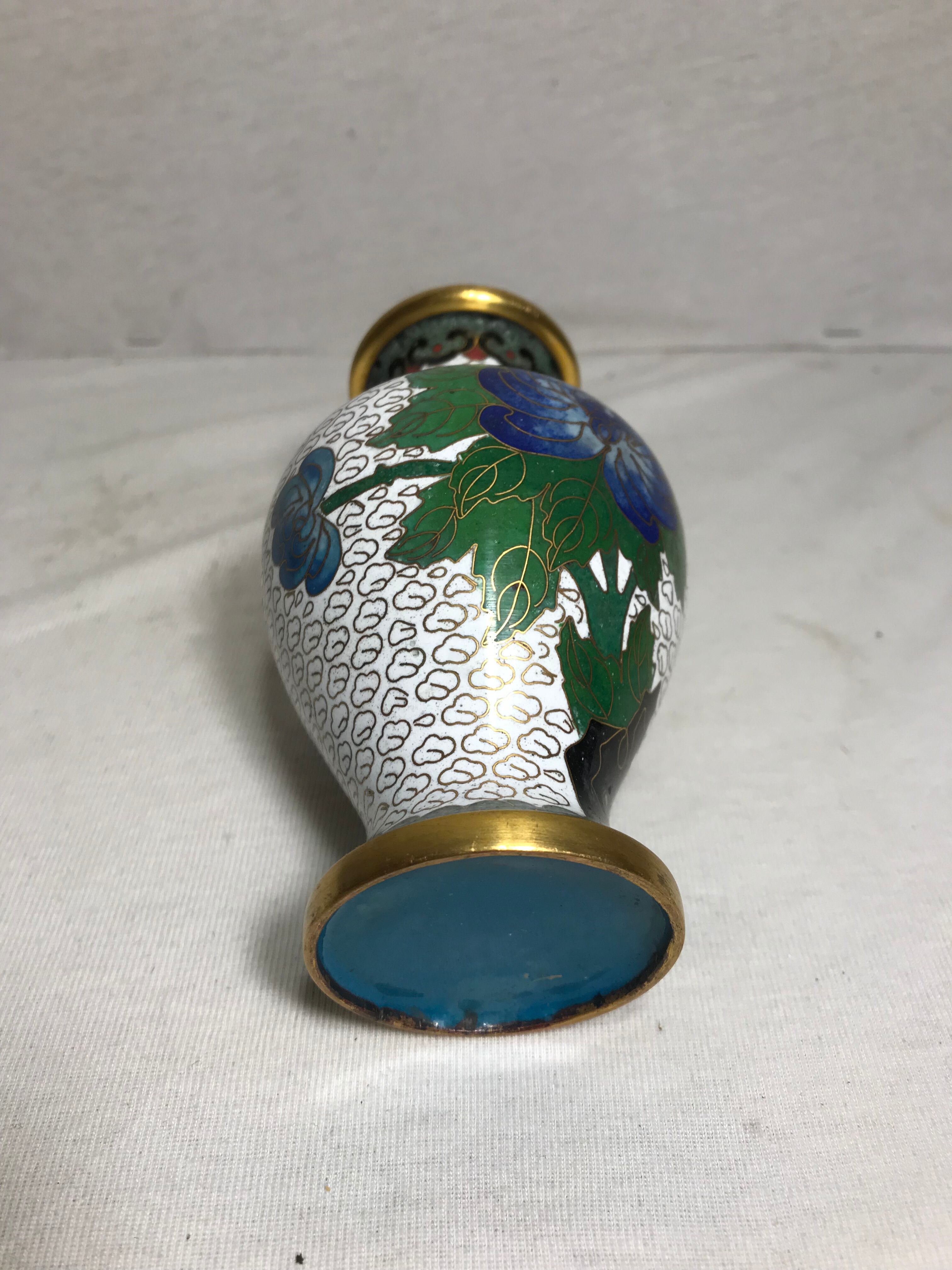 Vase cloisonné laiton dessins fleurs émaillés décoration vintage #2
