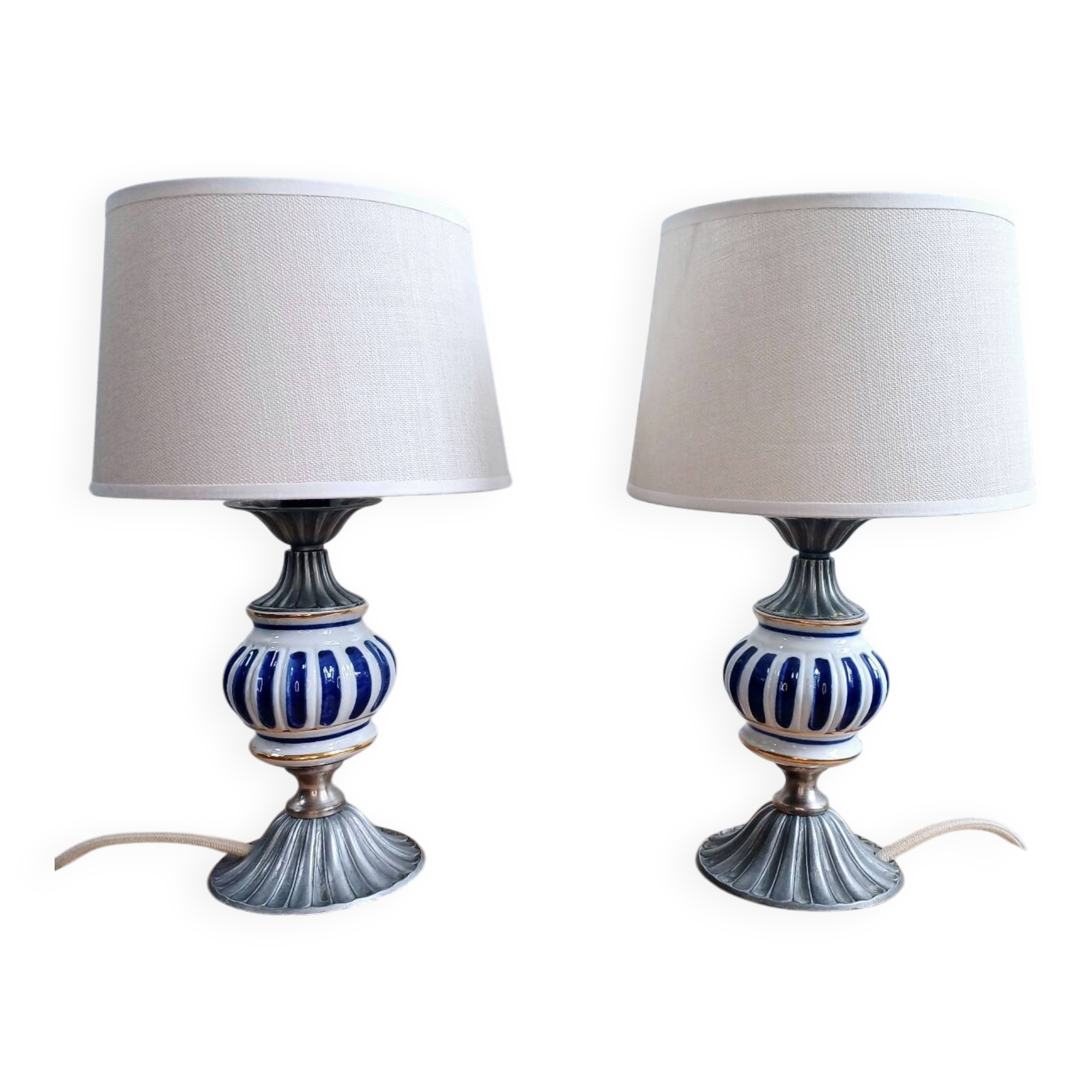 Pair of French Vintage Nightstand Lamps – Hand-Painted Porcelain & Pewter