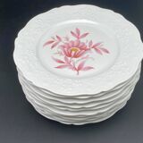 Porcelain dessert plates with pink flower patterns