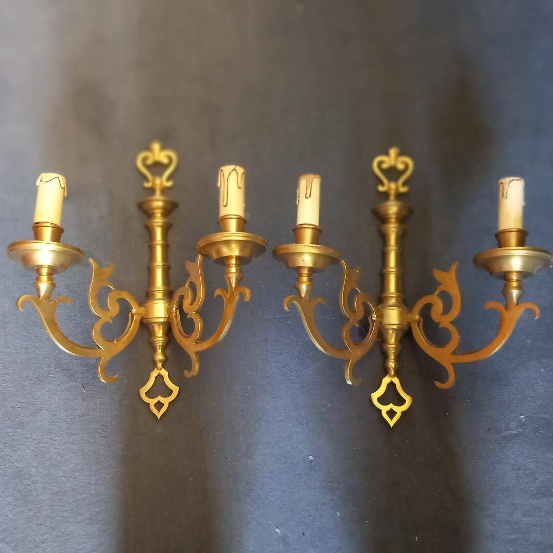 Pair of English Georgian style gilt bronze wall lights