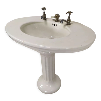 Porcelain sink washbasin on foot