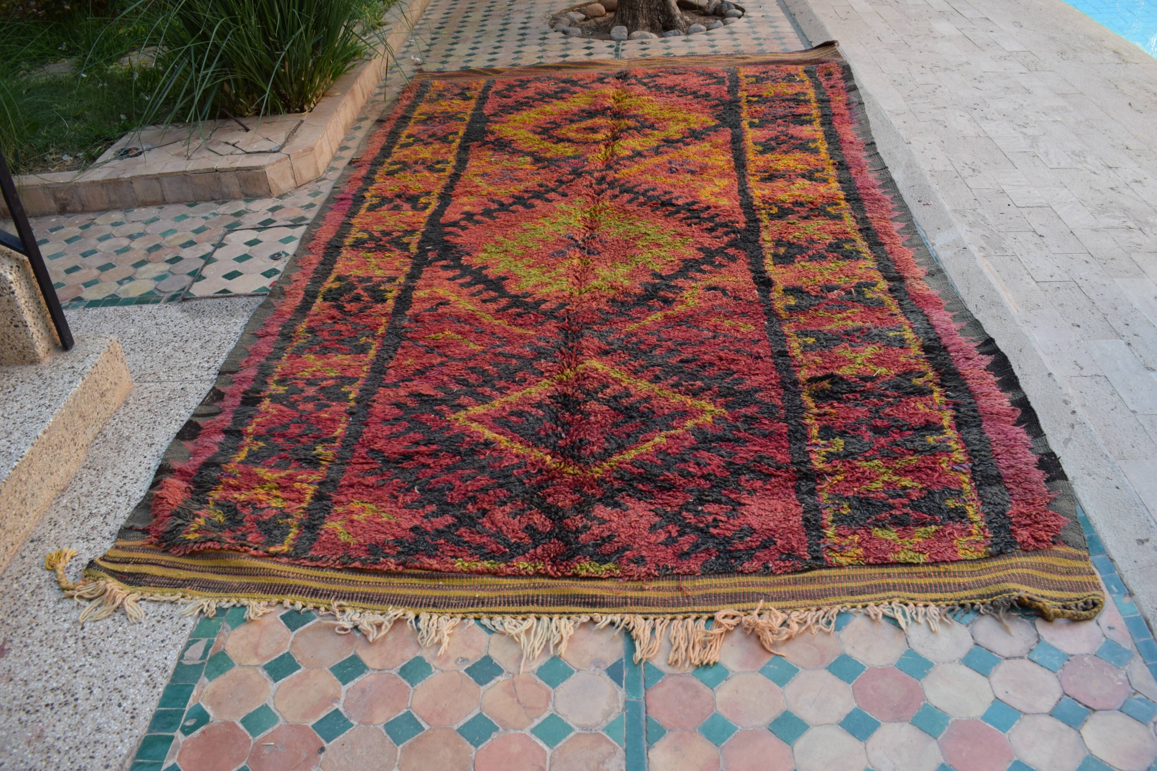 Berber rug Moroccan vintage Atlas