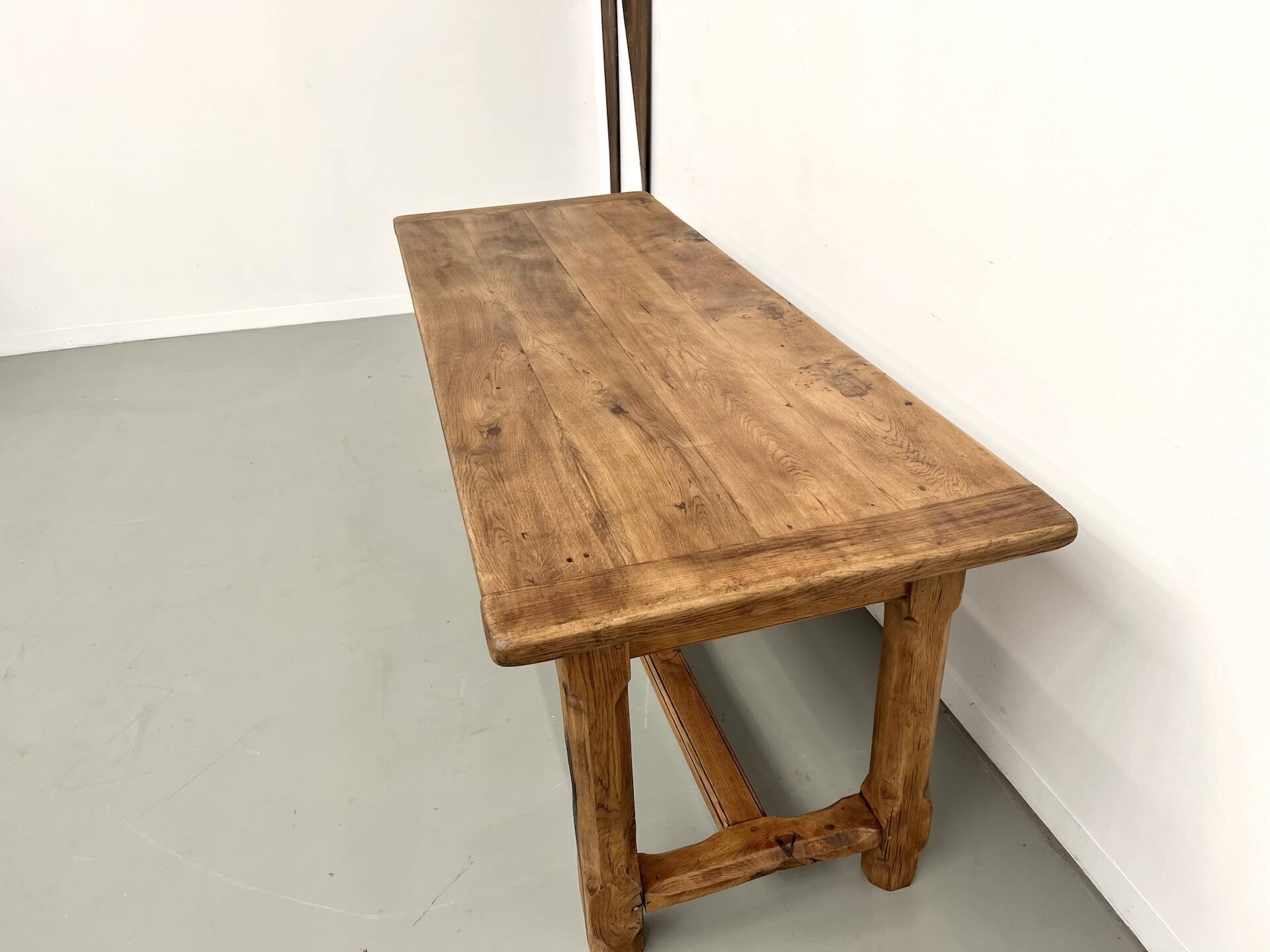 Table de ferme XIXe siècle en chêne et noyer