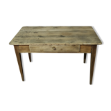 Farm table