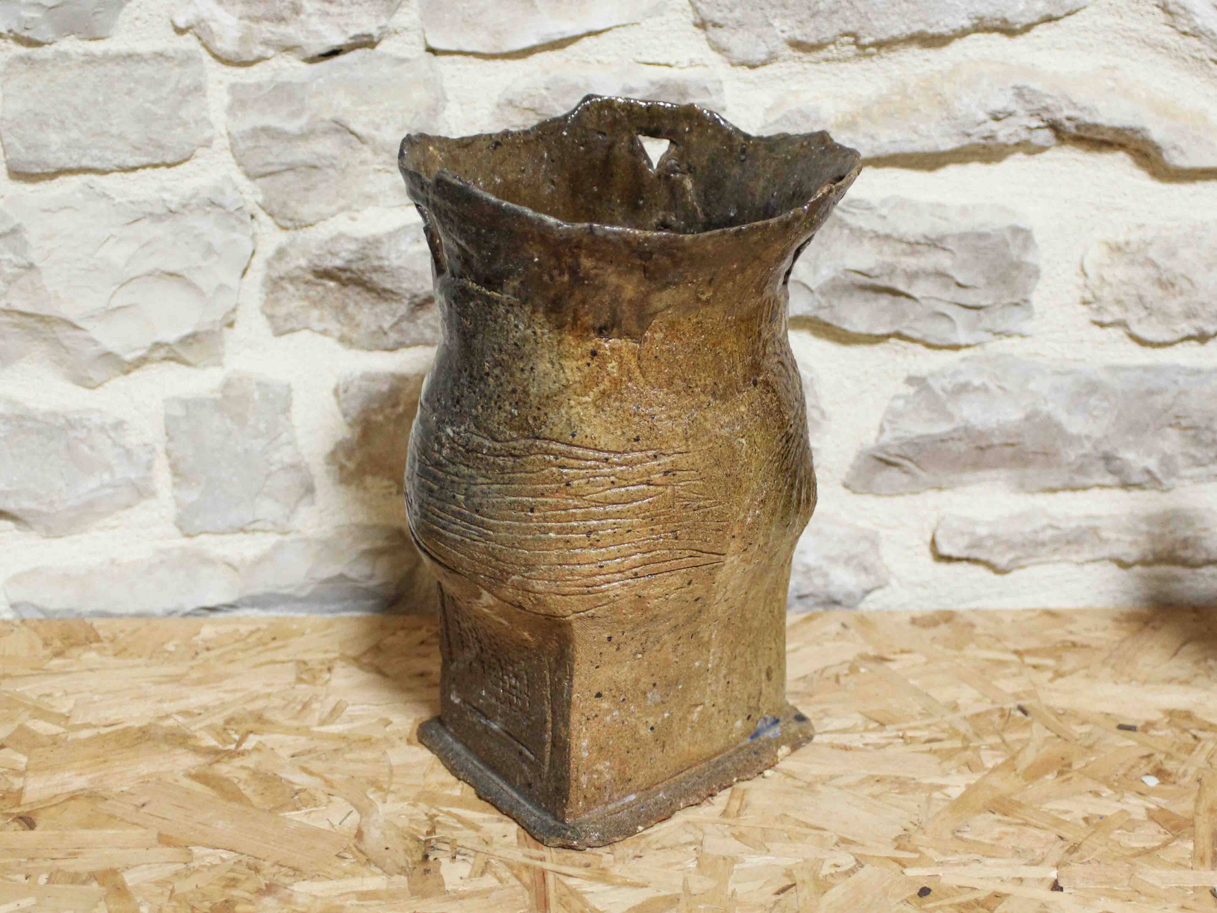 Vase made from a slab of scarified stoneware
