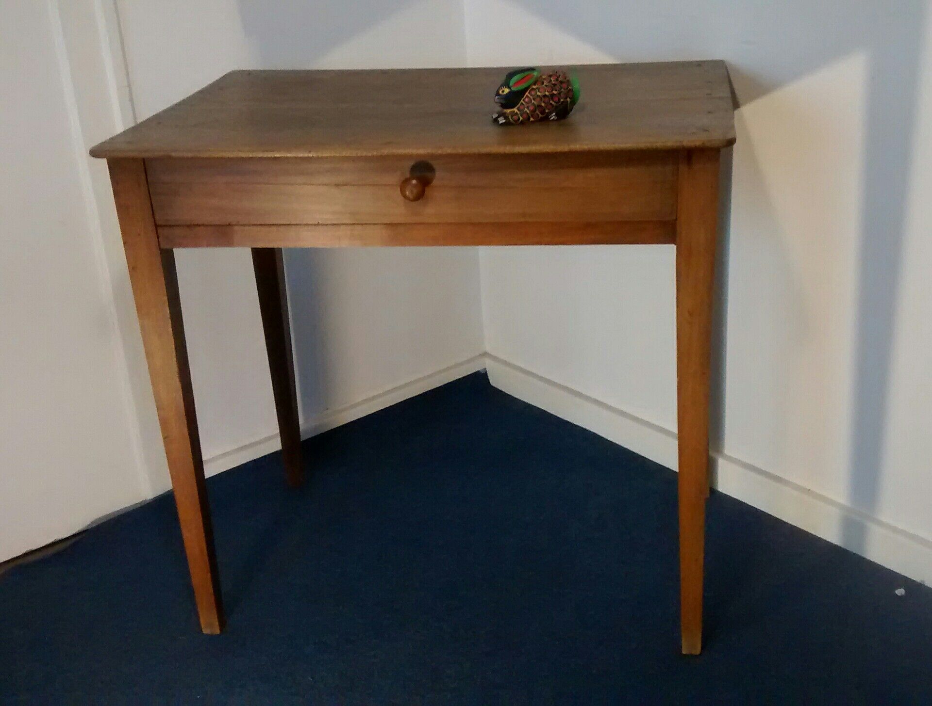 Bureau pieds fuseaux