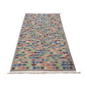 tapis gris en laine,