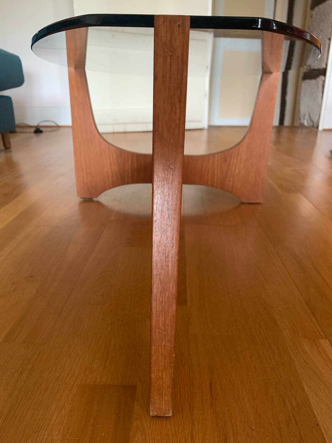 Hugues poignant 60s coffee table