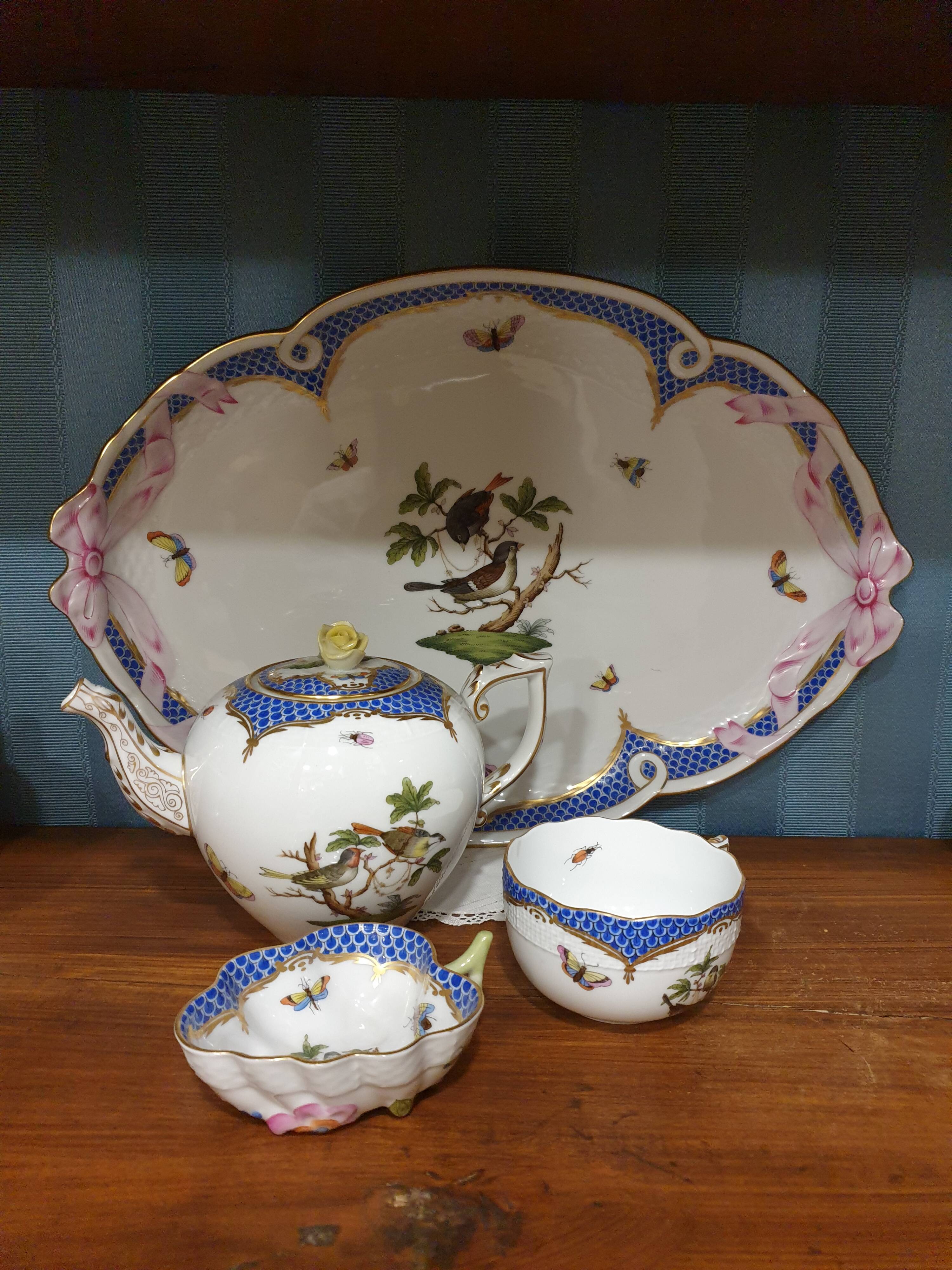 Fine porcelain Budapest porcelain, Herend Hungary