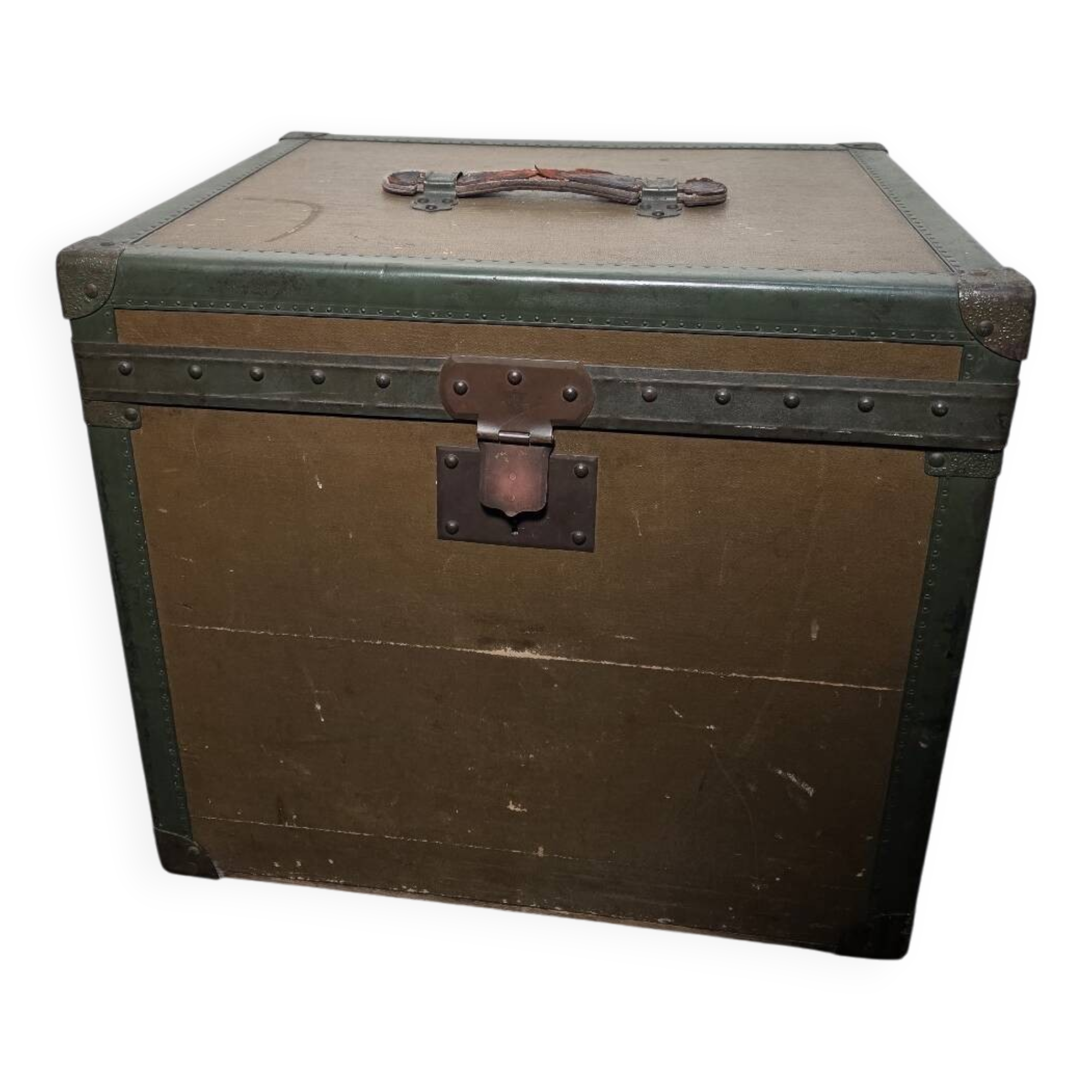 Moynat Paris travel trunk from the early 20th century.