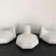 Lot de 3 appliques en faience blanche